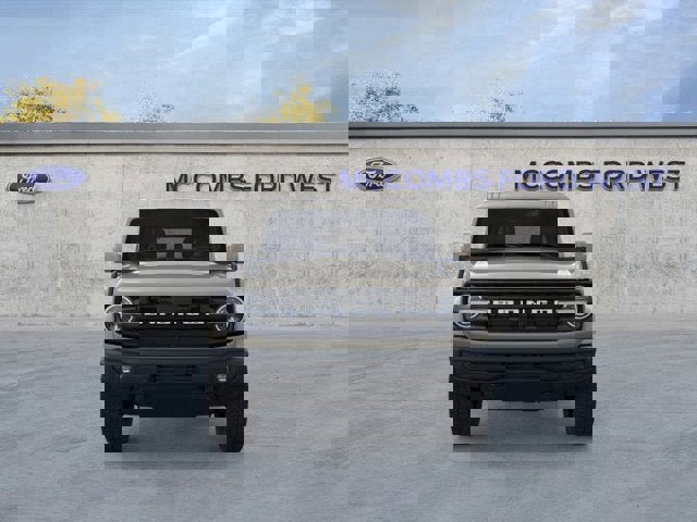 New 2025 Ford Bronco Outer Banks image 2
