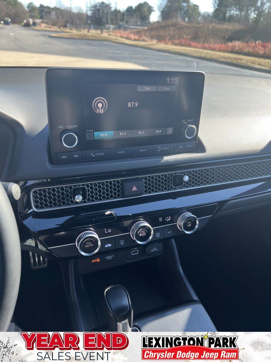 Used 2023 Honda Civic Sport image 19