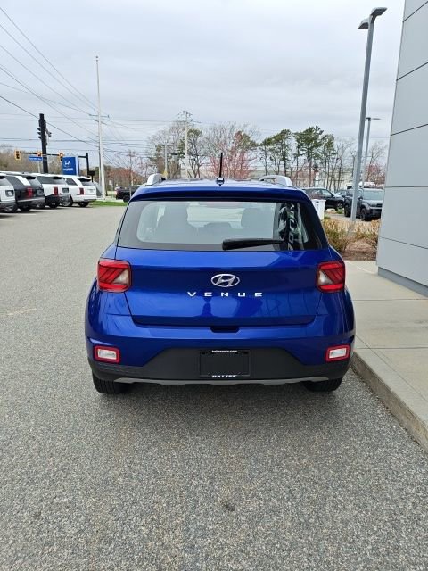 Used 2023 Hyundai Venue SEL image 7