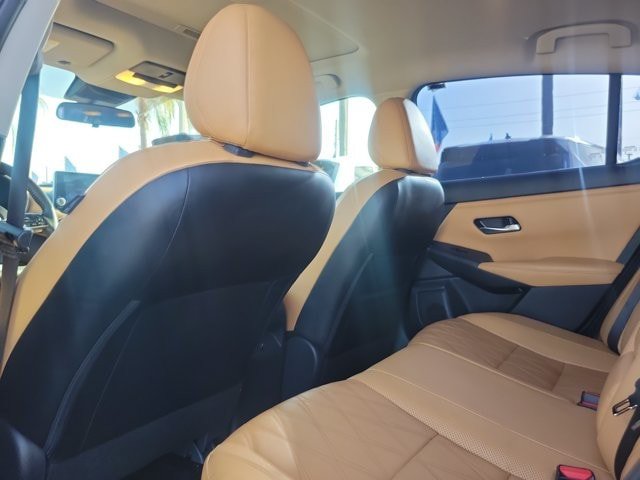 Used 2022 Nissan Sentra SV w/ SV Premium Package FWD image 15
