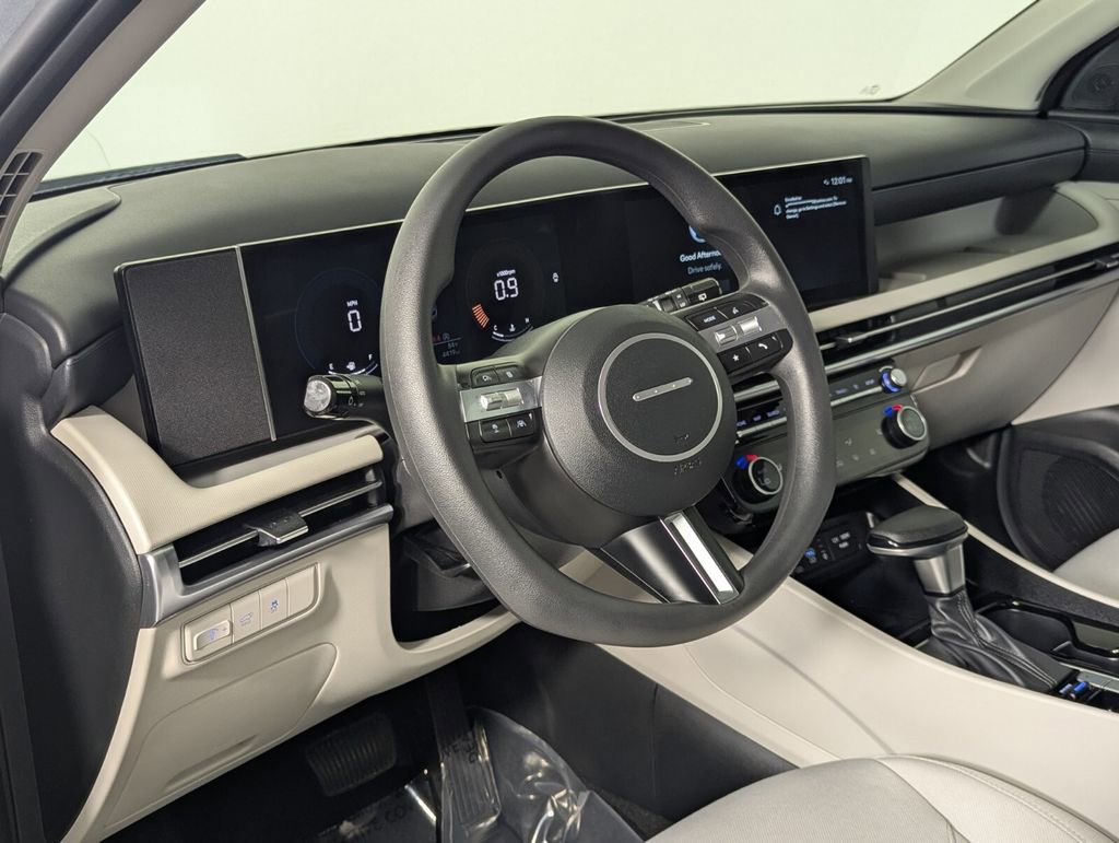 Used 2025 Hyundai Tucson SEL image 13