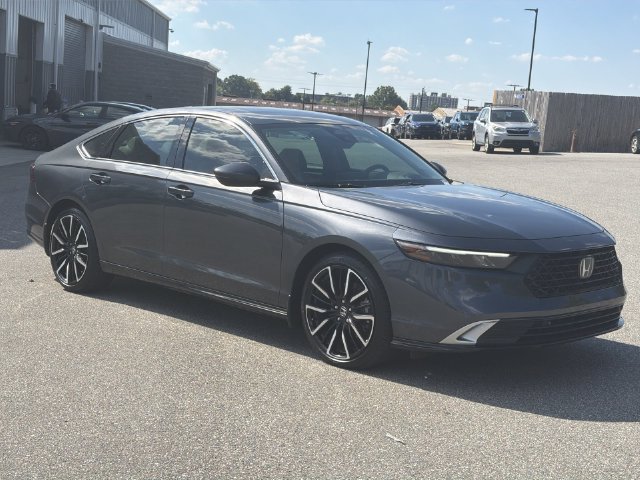 Used 2024 Honda Accord Touring image 15