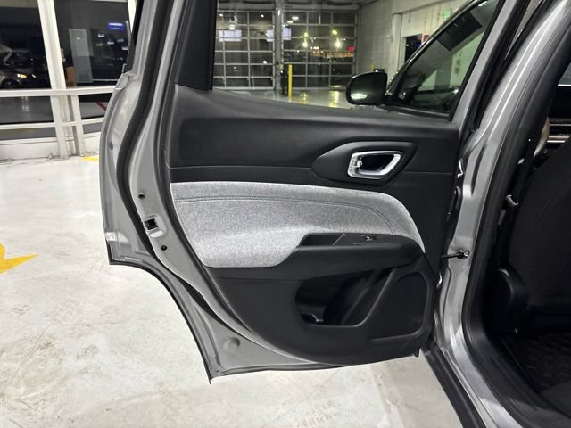 Used 2024 Jeep Compass Sport AWD/4WD image 33
