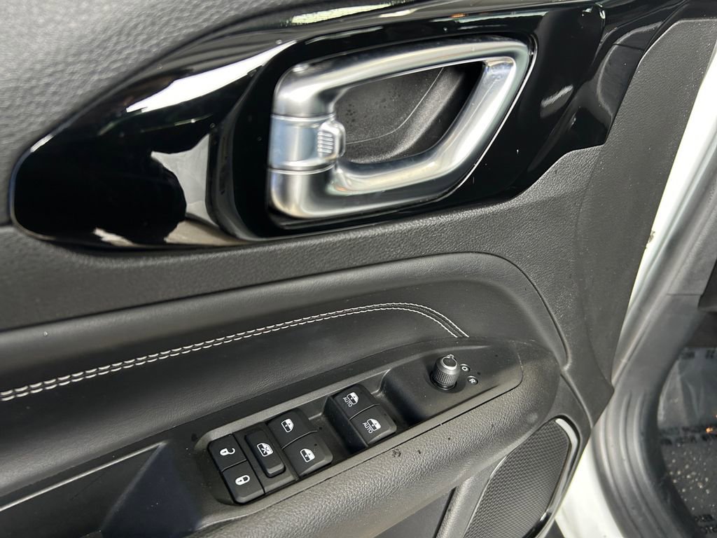 Used 2022 Jeep Compass Altitude image 22