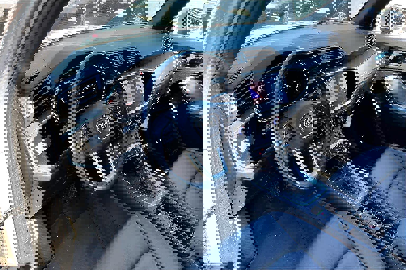 Used 2020 Audi Q3 2.0T Premium Plus w/ Premium Plus Package AWD/4WD image 17