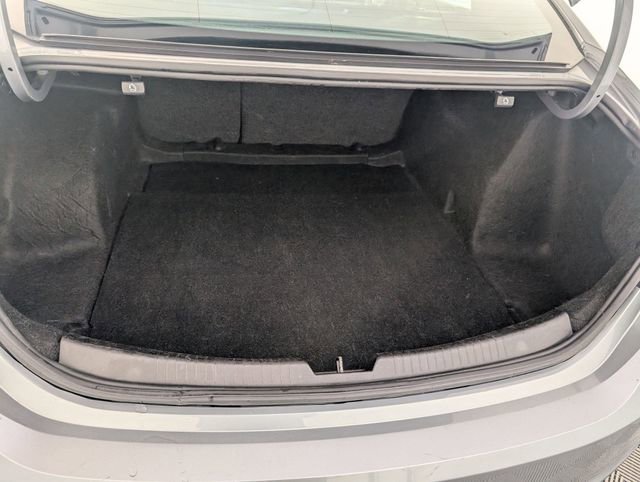 Used 2023 Chevrolet Malibu LT image 28