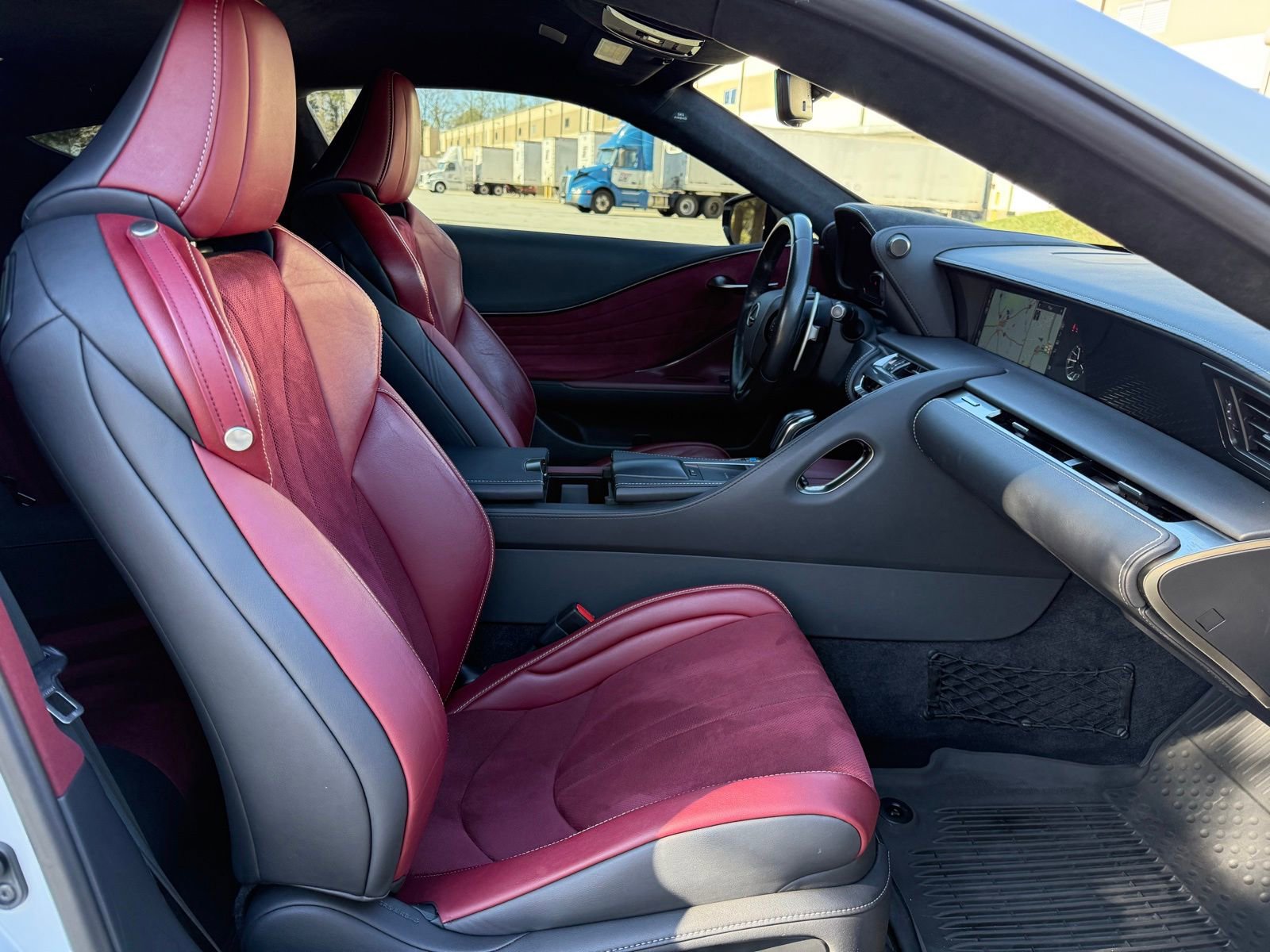 Used 2018 Lexus LC 500 Coupe image 32