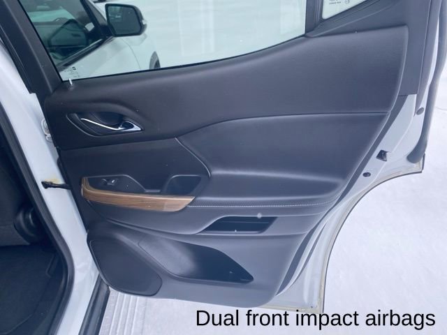 Used 2023 GMC Acadia SLE image 31