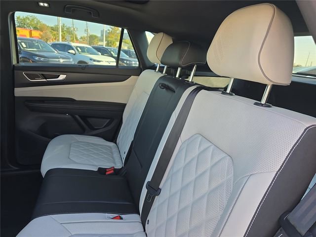 New 2026 Volkswagen Atlas Cross Sport SEL Premium R-Line image 12