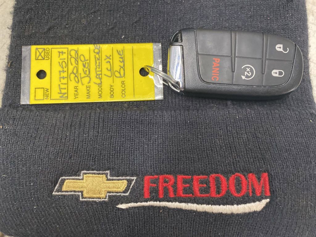 Used 2022 Jeep Compass Latitude image 29