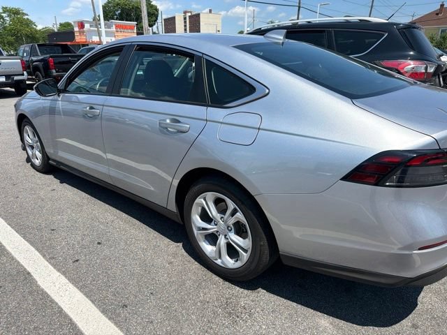 Used 2025 Honda Accord LX image 8