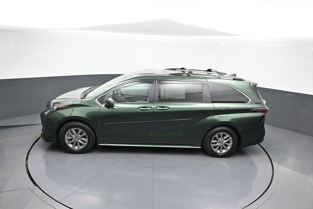 Certified 2025 Toyota Sienna XLE w/ XLE Plus Package AWD/4WD image 43