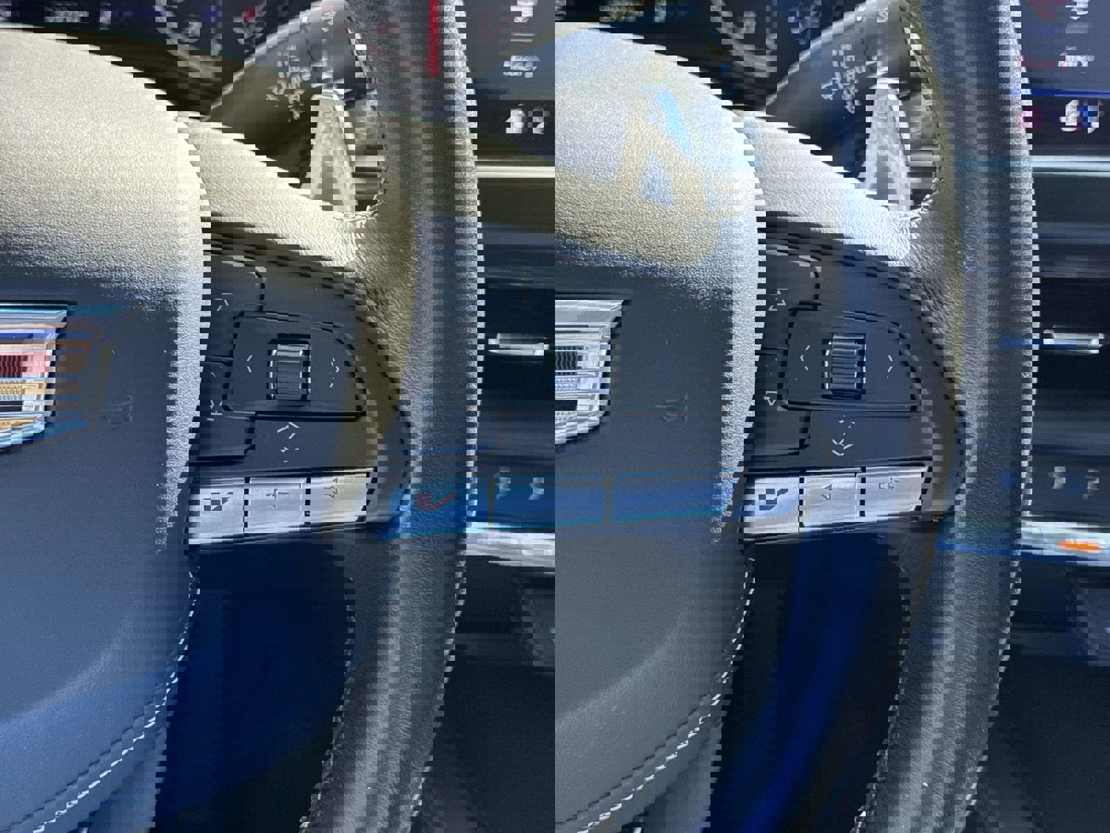 Used 2024 Cadillac CT4 V w/ LPO, ONYX Package image 20