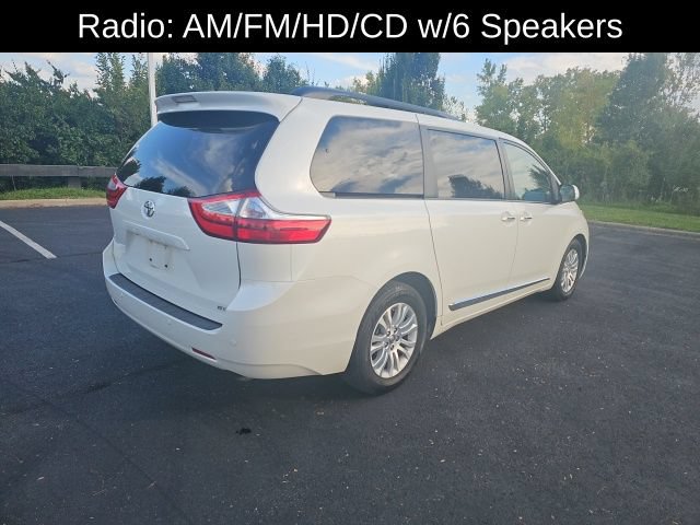Used 2017 Toyota Sienna XLE w/ XLE Navigation Package FWD image 8