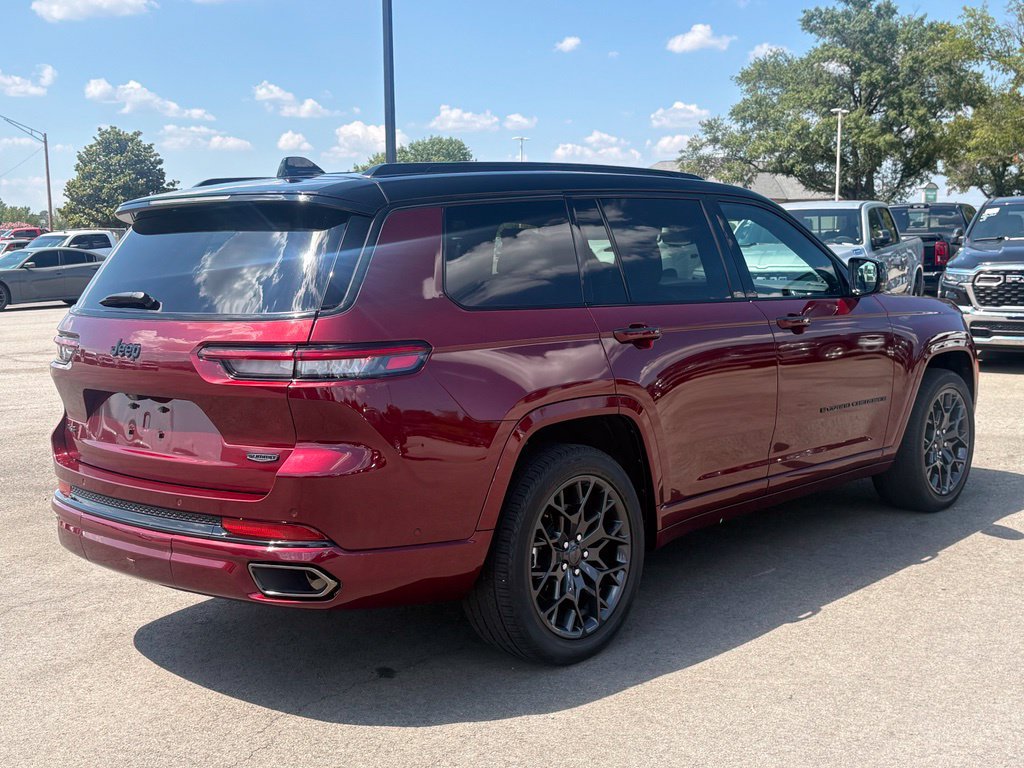 Used 2024 Jeep Grand Cherokee L Summit AWD/4WD image 8
