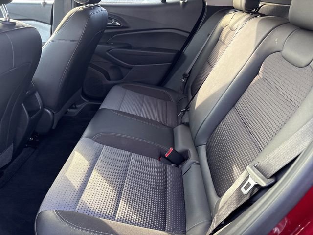 Used 2025 Chevrolet Trax LT w/ Driver Confidence Package image 6