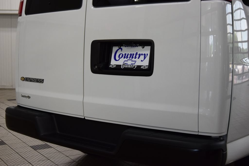 New 2026 Chevrolet Express 3500 LS RWD image 13