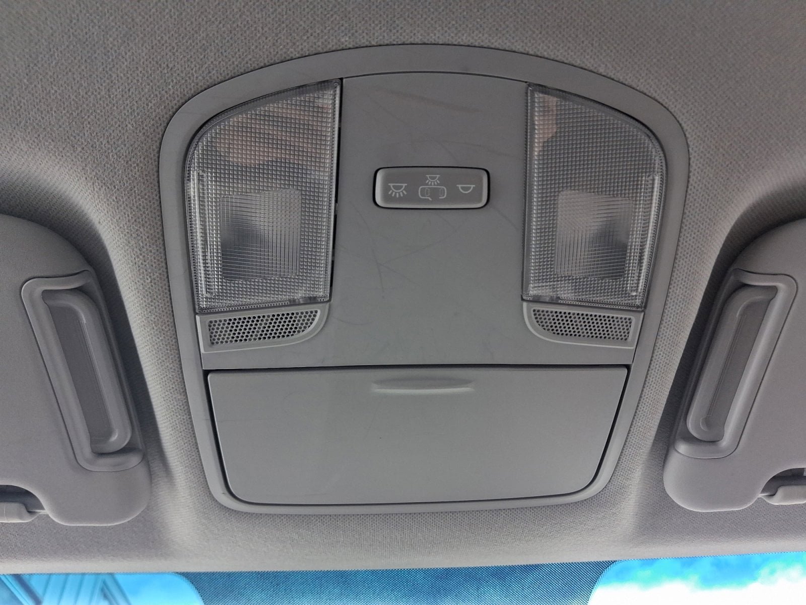 Used 2020 Hyundai Elantra GT FWD image 28