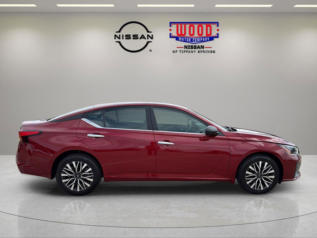 Certified 2024 Nissan Altima 2.5 SV image 2