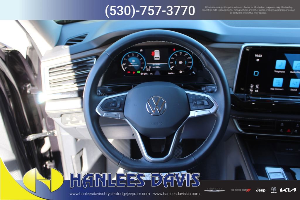 Used 2024 Volkswagen Atlas SE image 18
