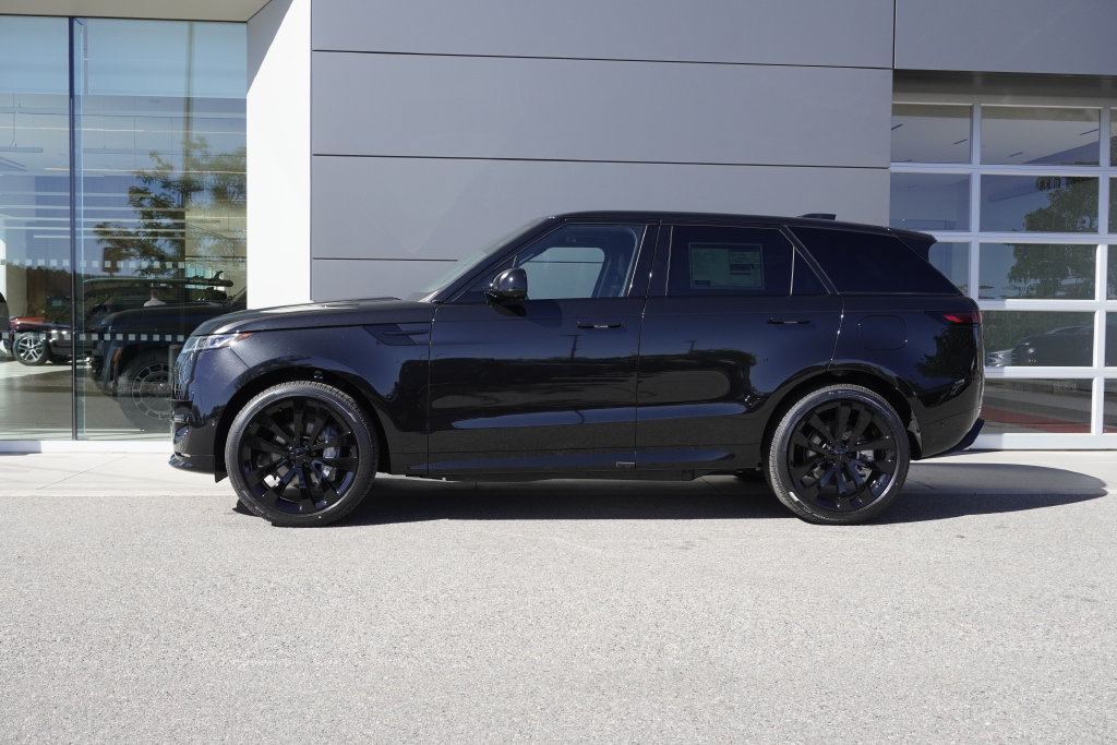 New 2026 Land Rover Range Rover Sport Dynamic SE AWD/4WD image 8