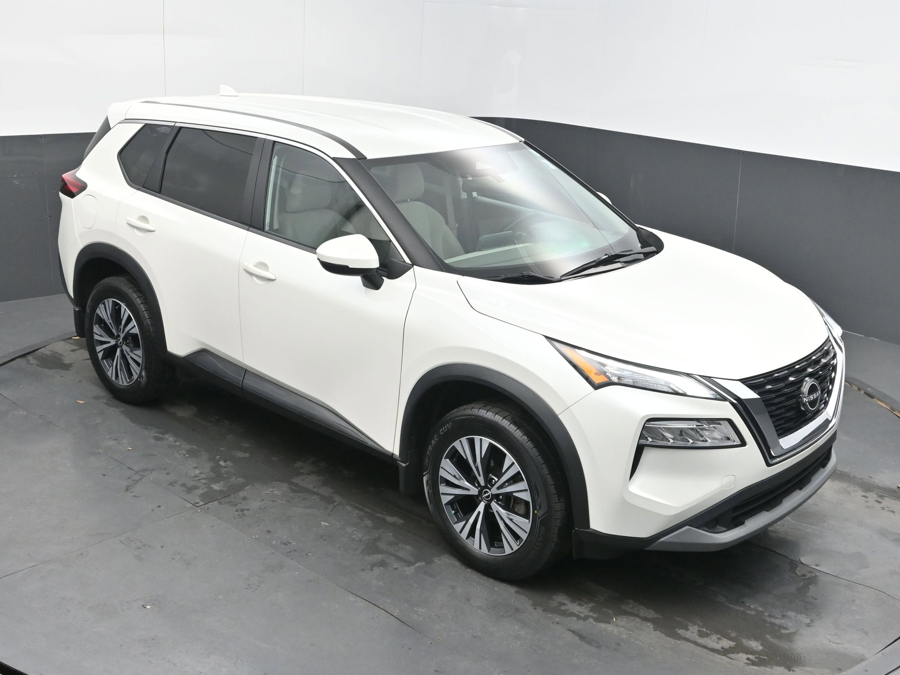 Certified 2023 Nissan Rogue SV image 29