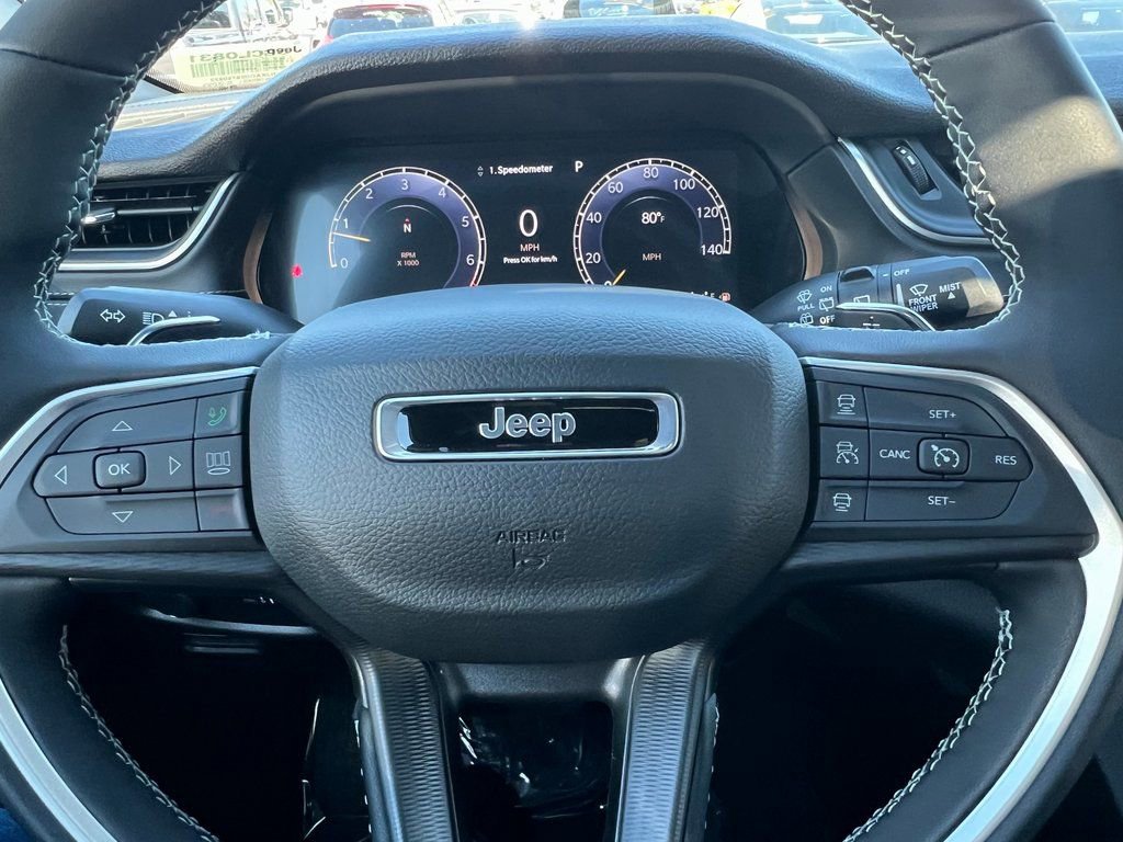 New 2025 Jeep Grand Cherokee L Altitude image 21