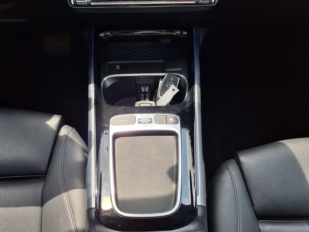 Used 2025 Mercedes-Benz GLB 250 4MATIC image 34