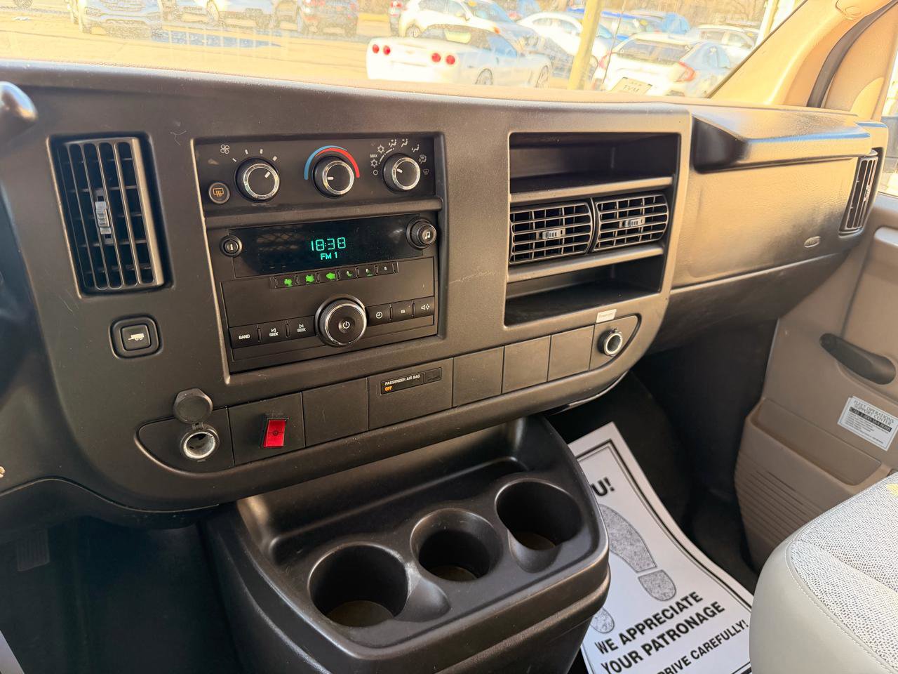 Used 2009 Chevrolet Express 1500 RWD image 22