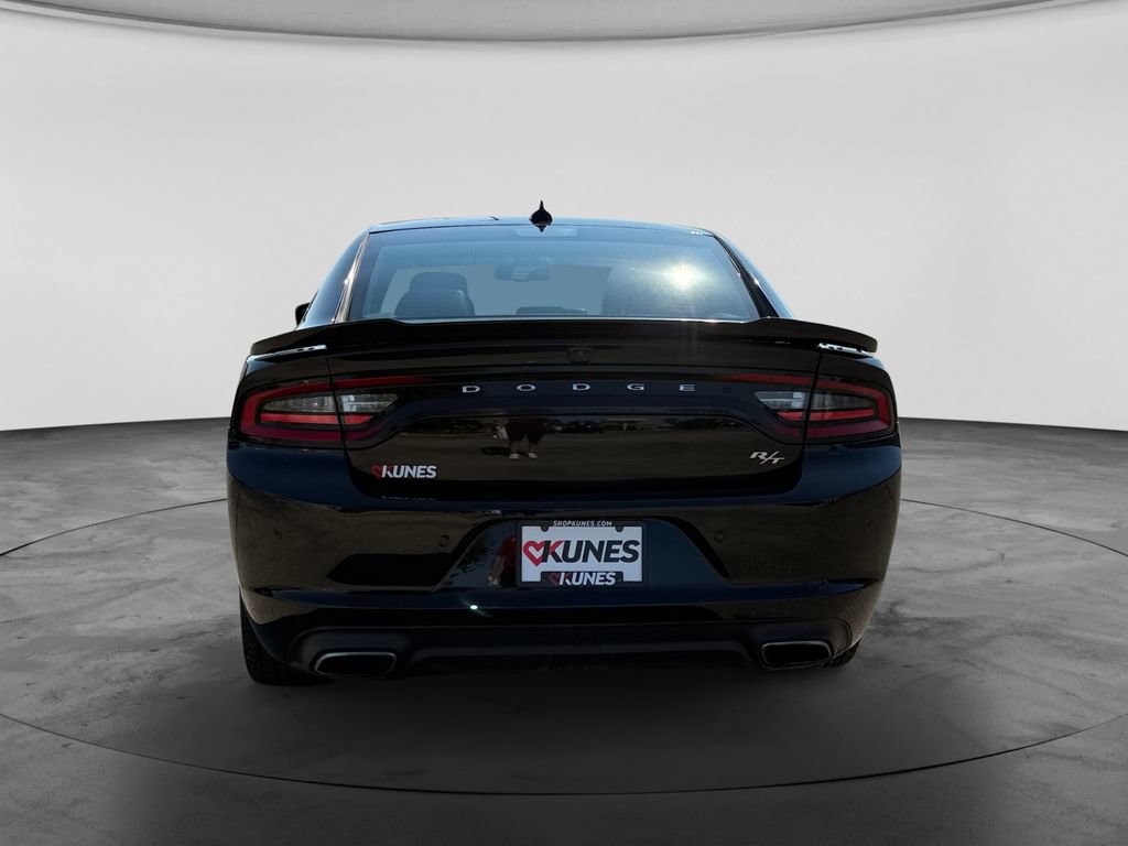 Used 2016 Dodge Charger R/T w/ Plus Group RWD image 7