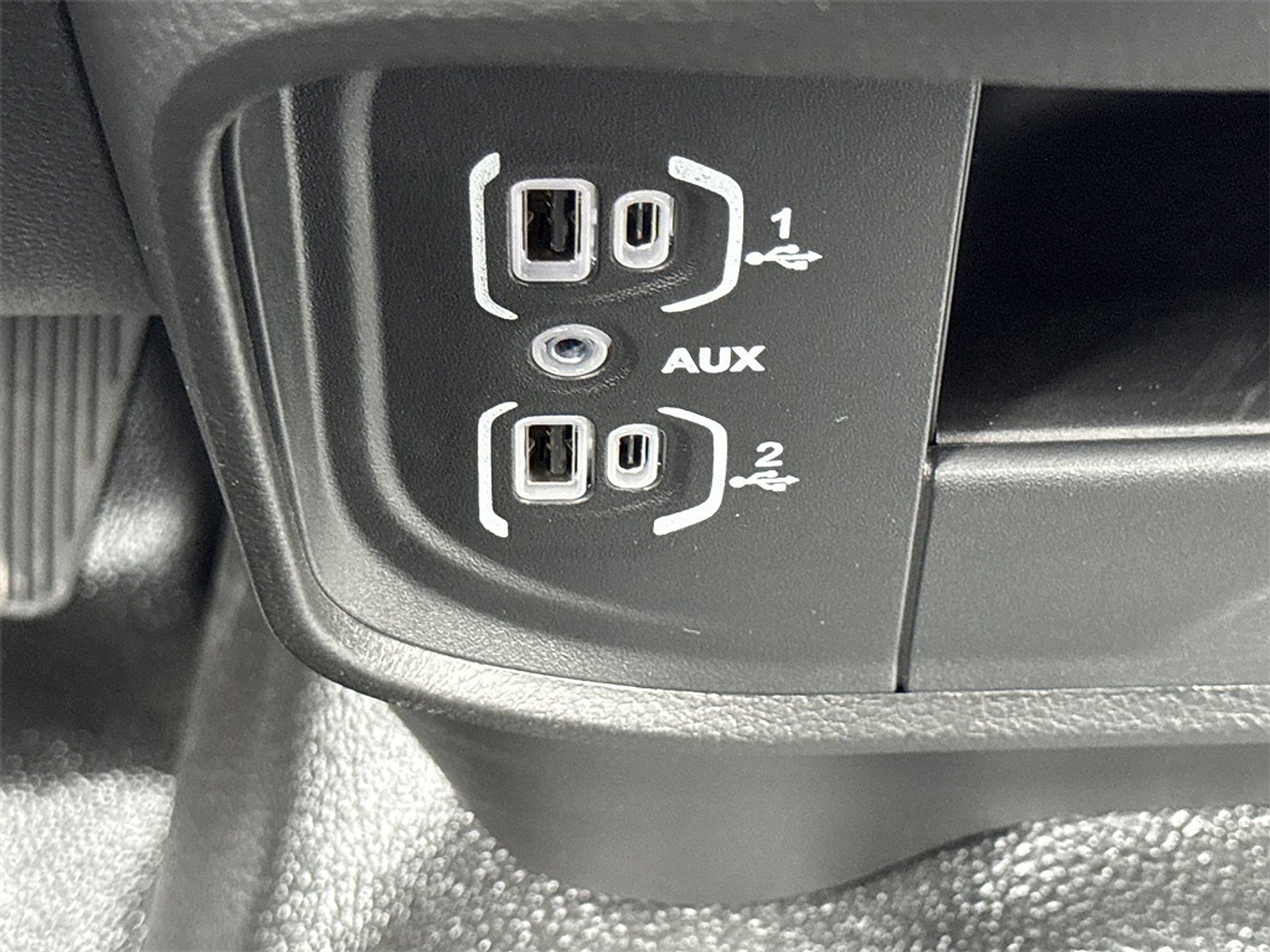 New 2025 RAM 3500 Tradesman w/ Chrome Appearance Group AWD/4WD image 11