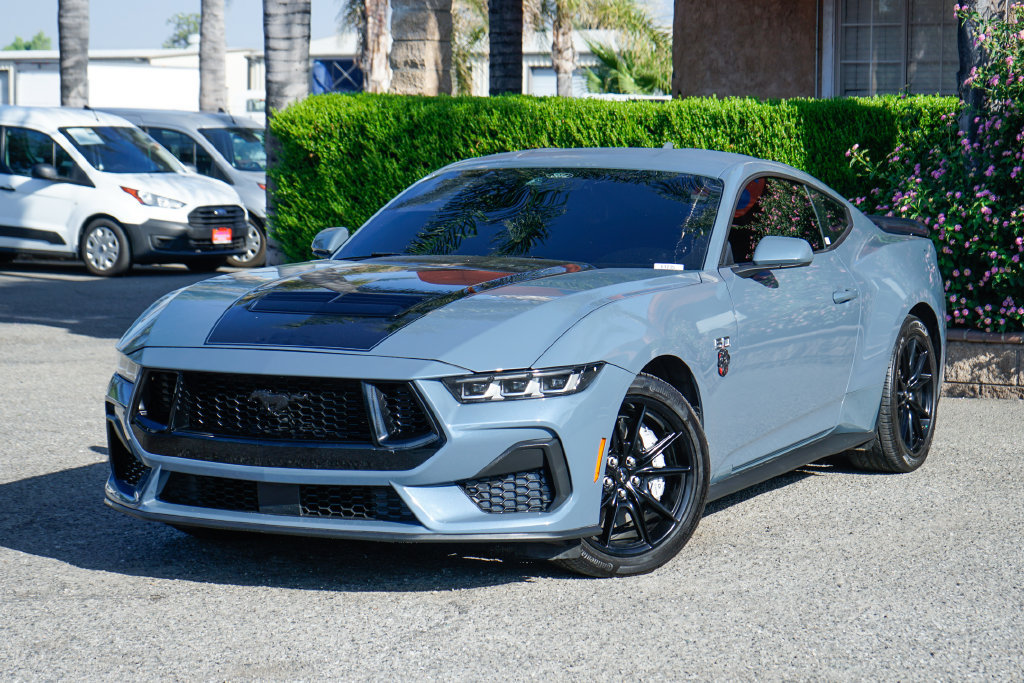 Used 2024 Ford Mustang GT Premium RWD image 4