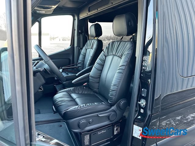 Used 2023 Mercedes-Benz Sprinter 3500 image 11