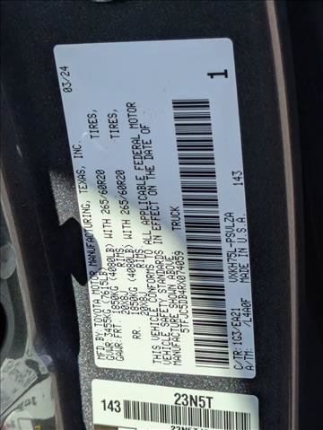 Used 2024 Toyota Tundra Limited w/ Power Package AWD/4WD image 17