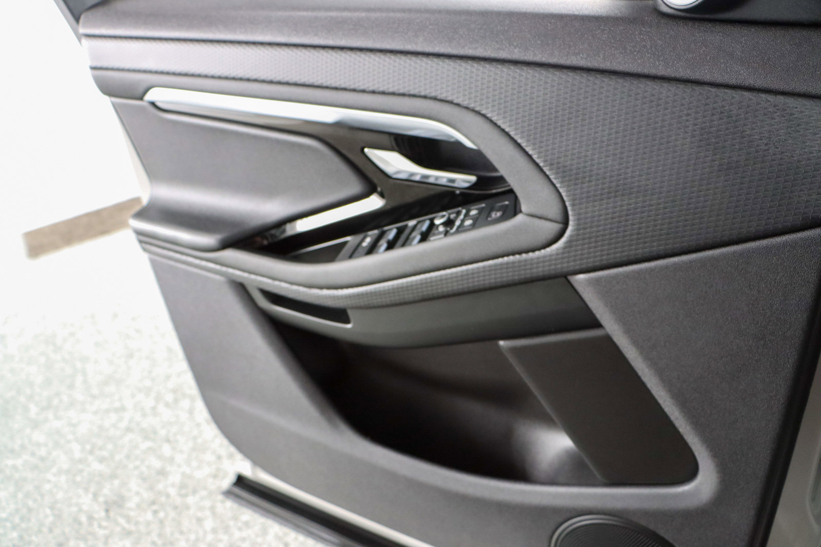 Used 2022 Land Rover Range Rover Evoque R-Dynamic S image 22