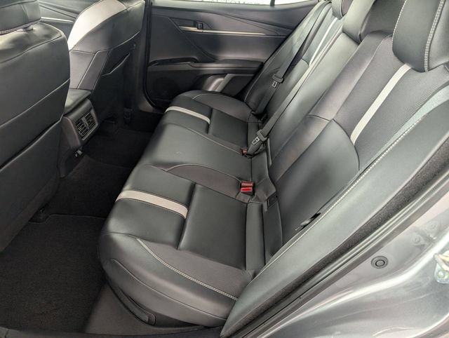 Used 2025 Toyota Camry SE FWD image 25