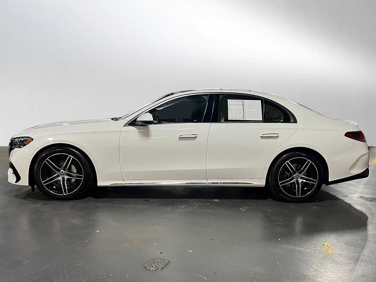 Used 2025 Mercedes-Benz E 350 4MATIC Sedan image 6