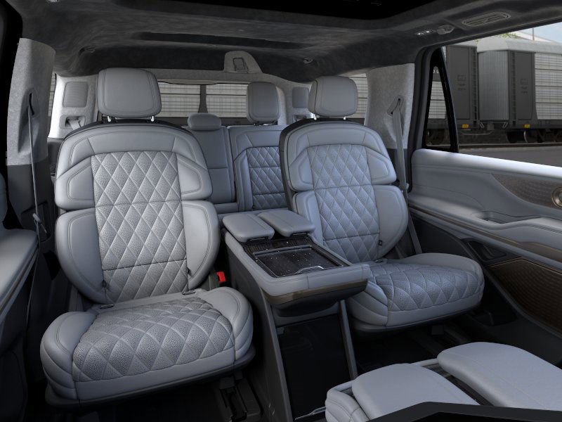 New 2026 Lincoln Navigator Black Label image 11