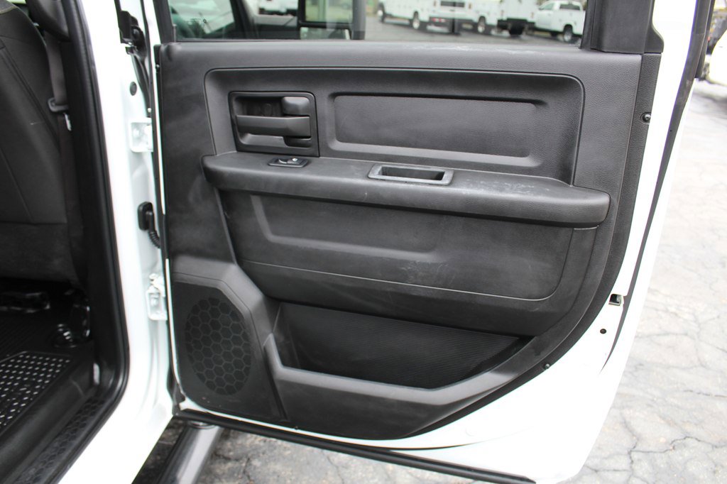 Used 2024 RAM 3500 Tradesman w/ Chrome Appearance Group image 28