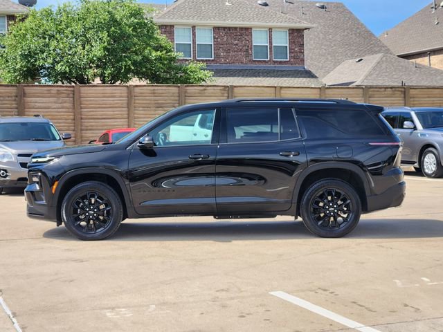 Used 2025 Chevrolet Traverse LT w/ Midnight/Sport Edition FWD image 12