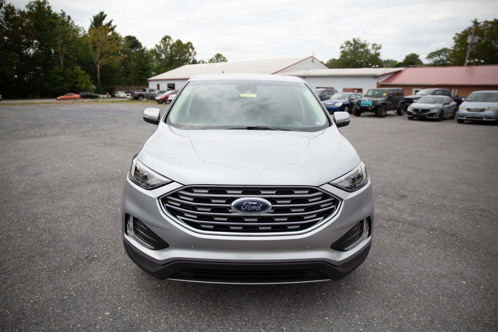 Used 2024 Ford Edge Titanium image 8