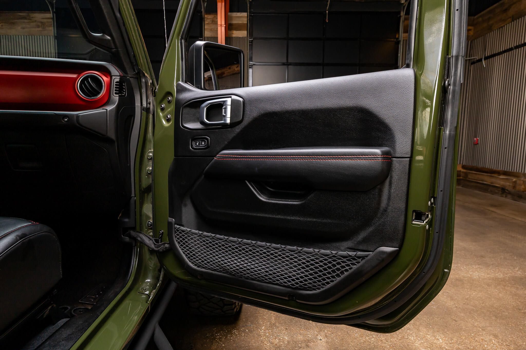 Used 2022 Jeep Gladiator Rubicon w/ LED Lighting Group AWD/4WD image 44
