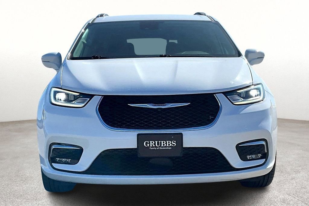Used 2021 Chrysler Pacifica Touring-L AWD/4WD image 4