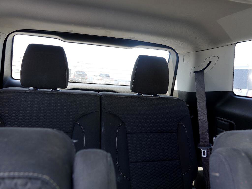 Used 2019 GMC Acadia SLE image 42