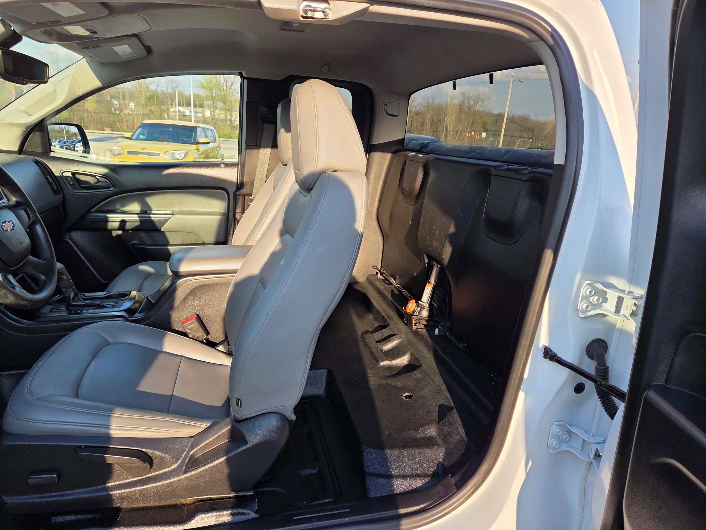 Used 2018 Chevrolet Colorado W/T RWD image 14