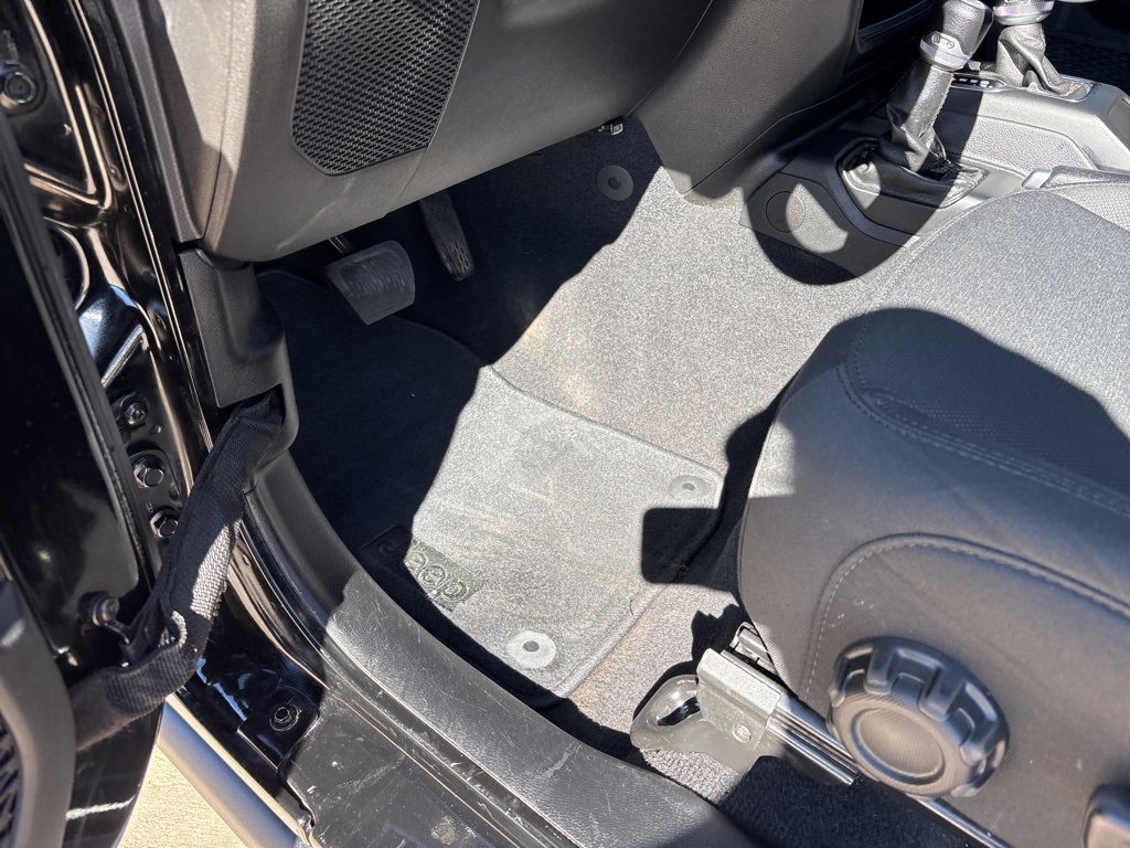 Certified 2021 Jeep Wrangler Willys image 17