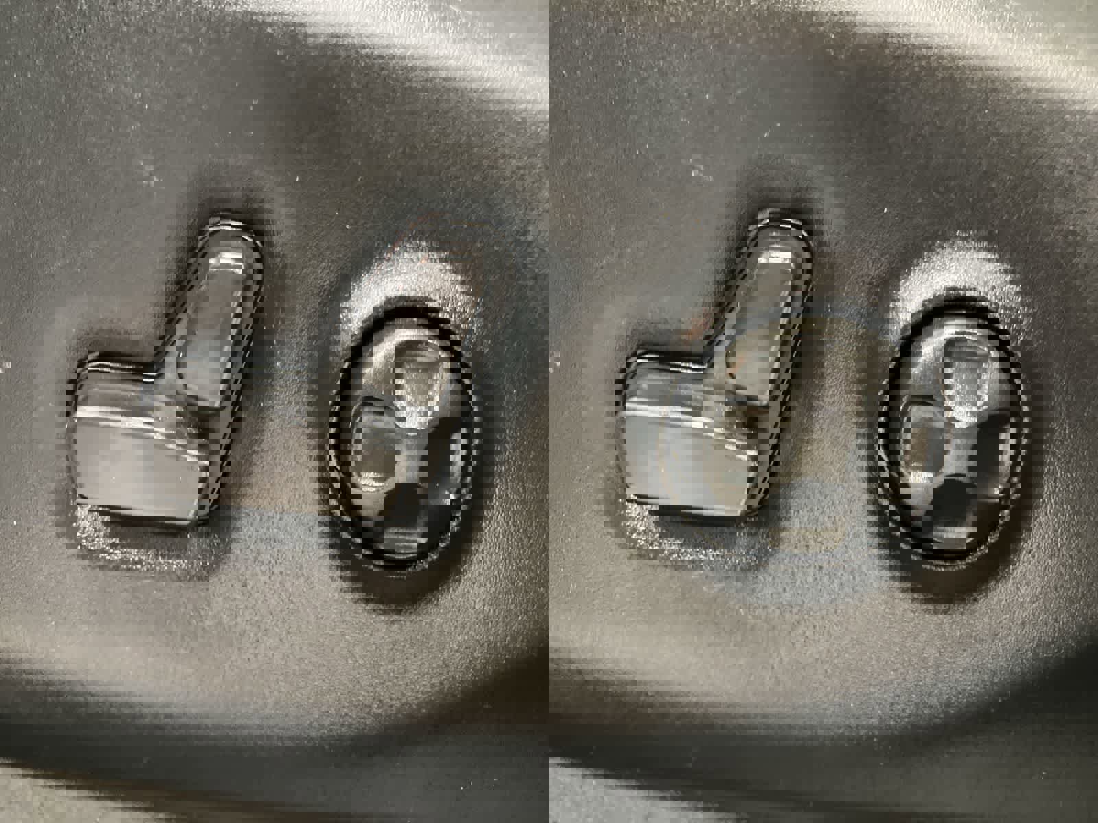 Used 2025 Chrysler Pacifica Limited image 13