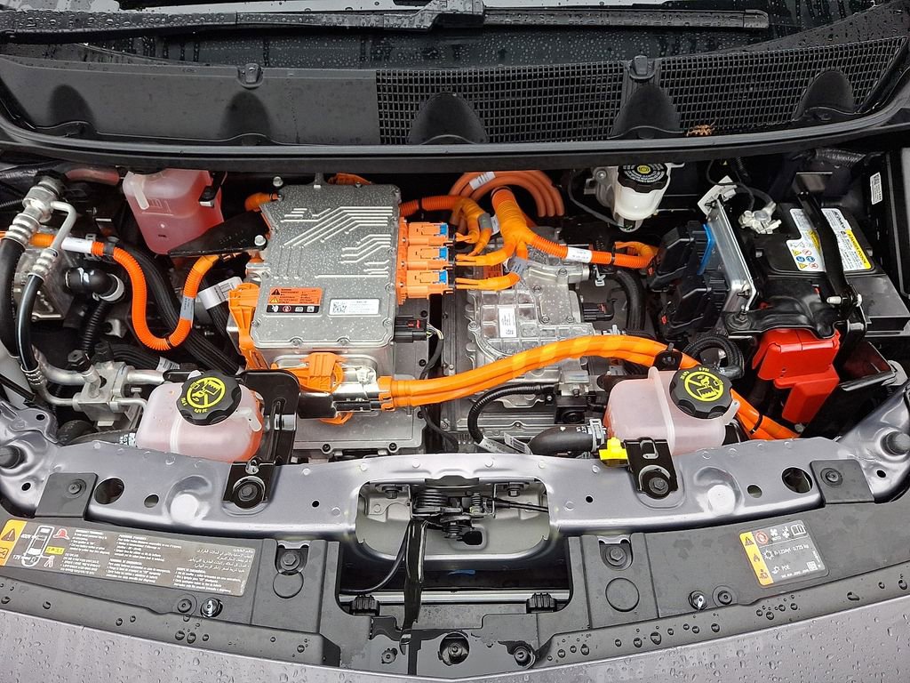 Certified 2023 Chevrolet Bolt LT w/ Infotainment Package image 34