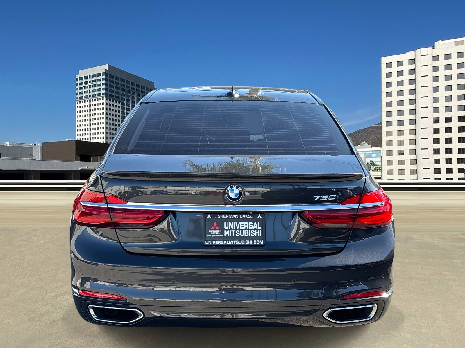 Used 2018 BMW 750i image 4