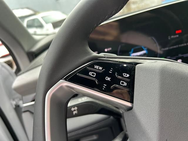 Used 2025 Audi Q6 e-tron Premium Plus w/ Premium Plus image 19